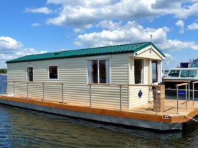 Гостиница House Boat Jabel  Ябель